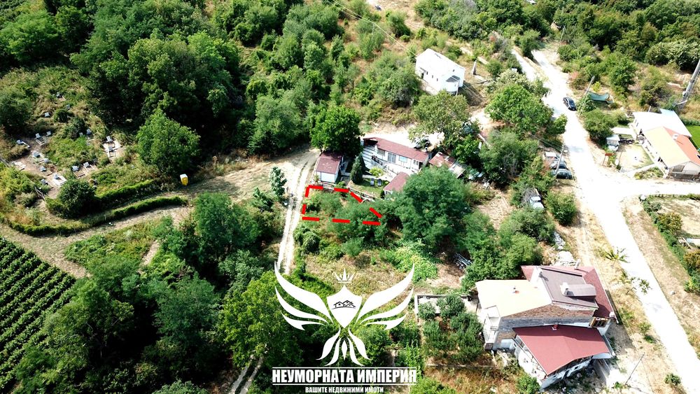 Продавам парцел УПИ 74кв село Лясково общ.Асеновград на път