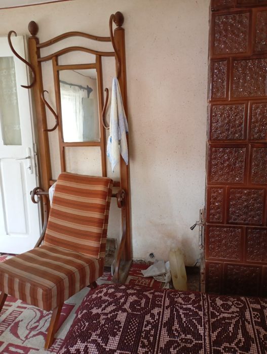 Casa bătrânească și teren Malul cu Flori