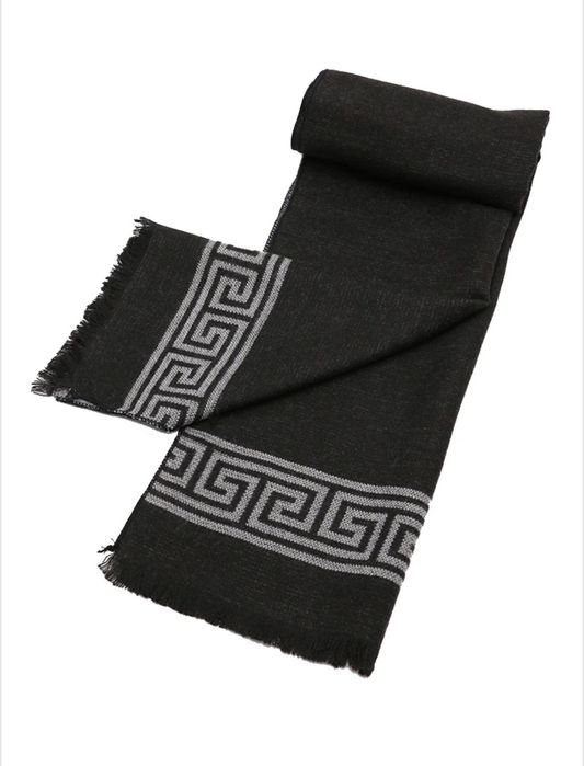Елегантен мъжки шал сиво и черно на мотиви
