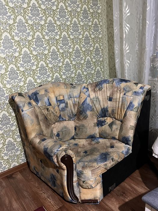 Продаю диван 3 части