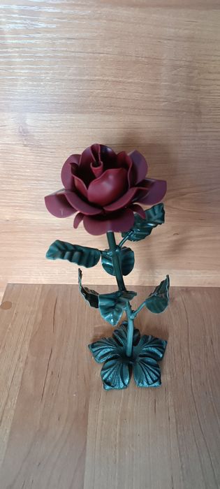 Роза ручной работы