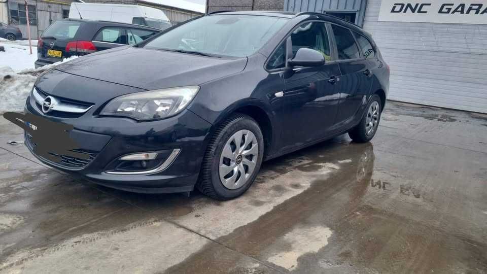 OPEL Astra 2013 — imagine 2