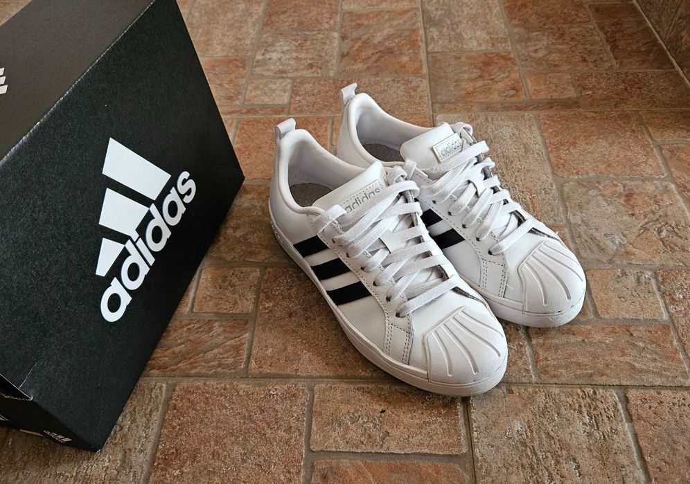 Дамски кецове Adidas ,номер 37 1/3