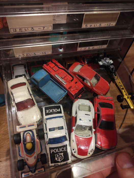 Машинки Tomica, Hot wheels, majorette