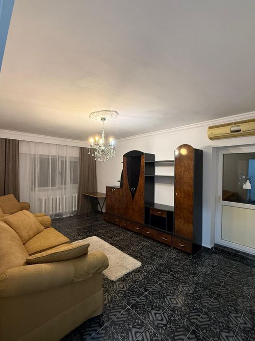 Inchiriez apartament cu 3 camere stadionul faru