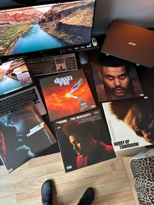 Грамофонни плочи VINYL и дискове CD