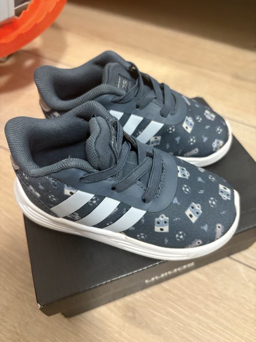 Pantofi sport baieti marimea 21