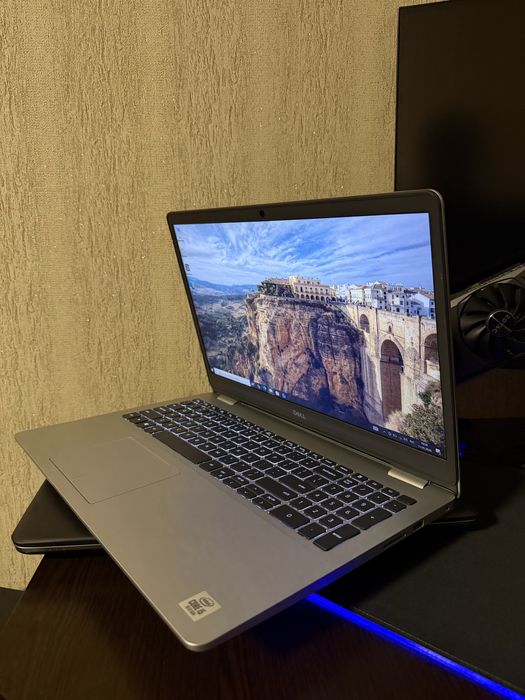 Dell inspiron core i5 1035