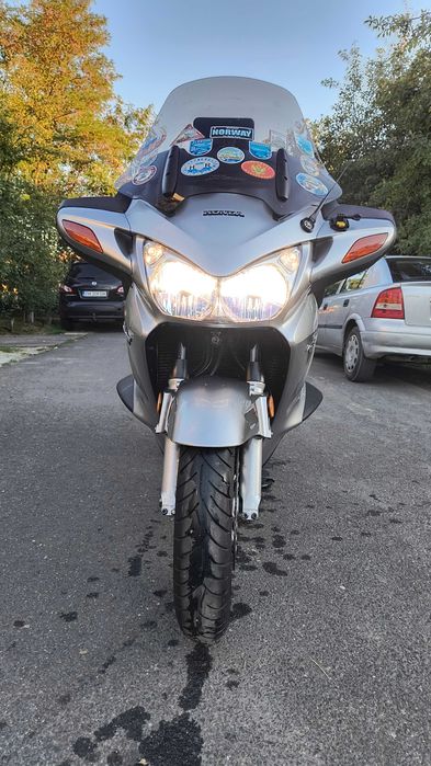 Vând Honda ST 1300 Paneuropean an 2005 ABS