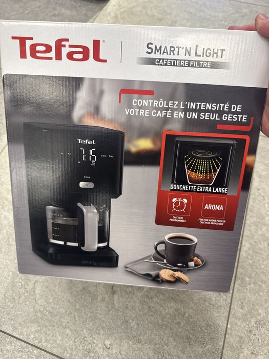 Продается кофеварка Tefal CM600810
