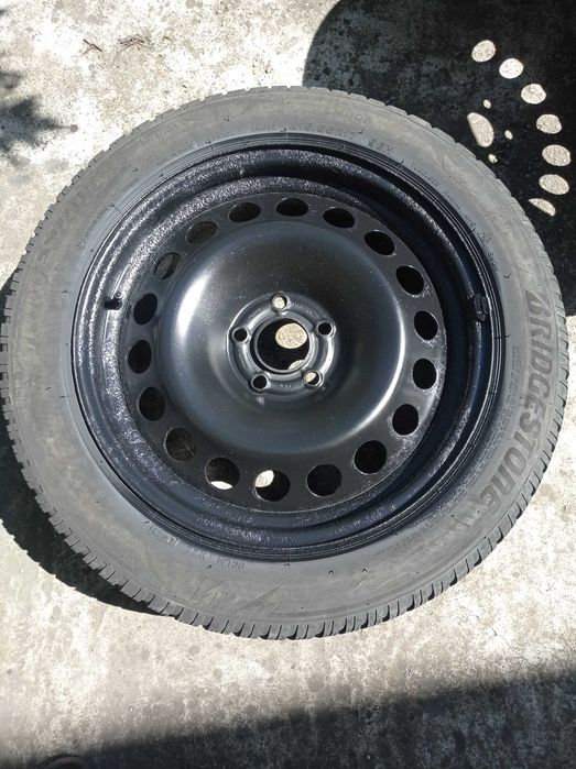 Roti anvelope Ford puma 215 55 17    5*108 ET47