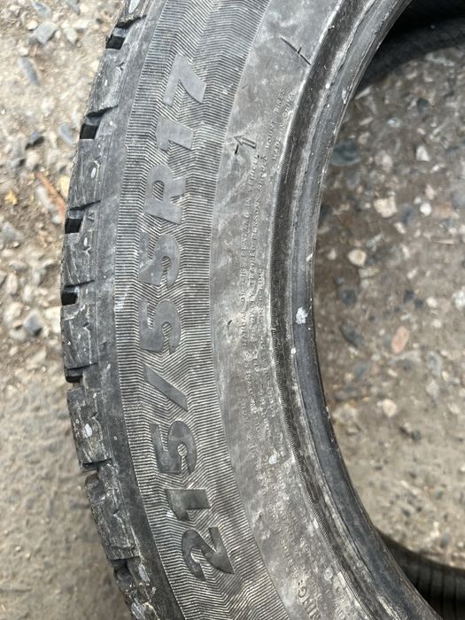 Продам резину на Автомобиль.