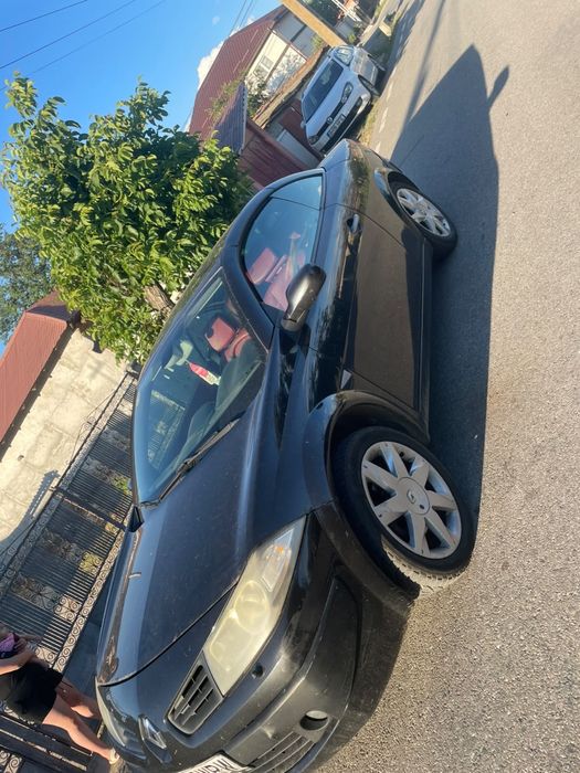 Vând renault decapotabil