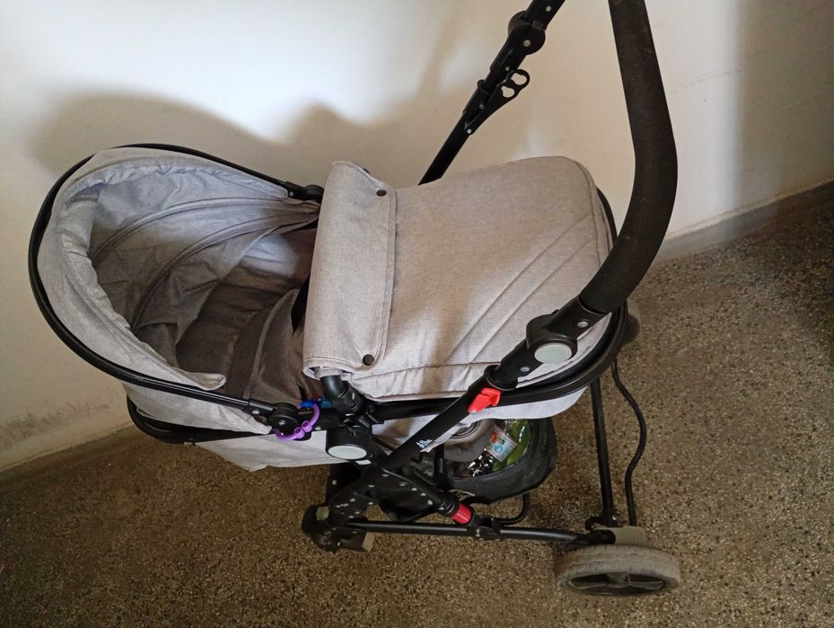 Детска количка с кош всесезонна