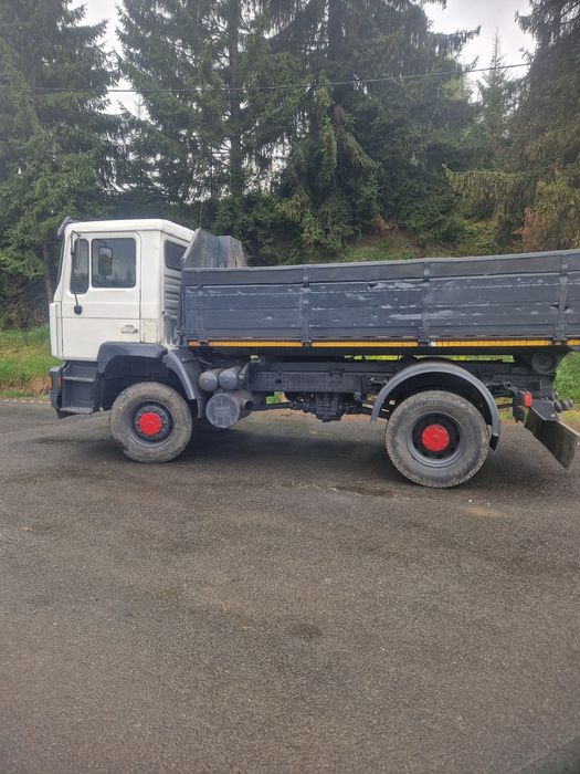 Man 4x4 basculabil de 18t