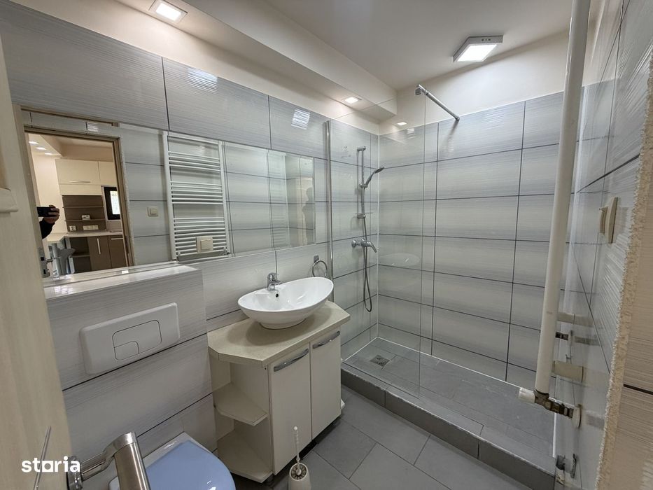 Apartament 2 camere bloc nou + Parcare / Centru / semicentral / UMFST