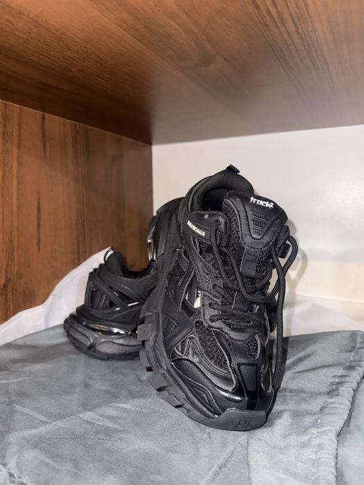 Balenciaga track 2
