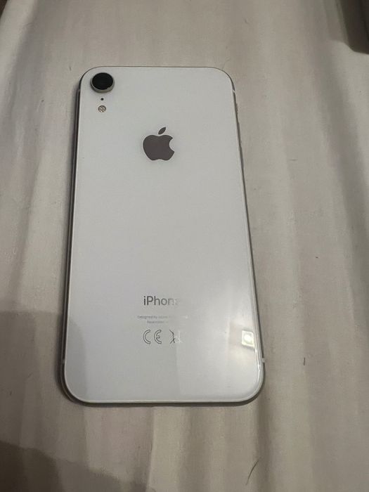 Продавам IPhone XR - 64GB - 71% батерия