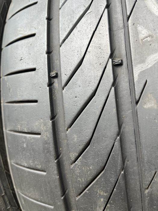 2 бр. летни гуми 315/30/21 DOT 1019 6+ mm