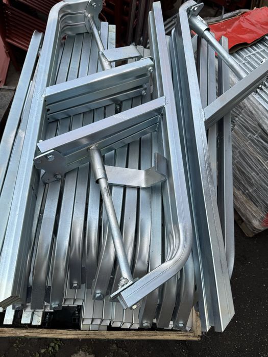 Popi metalici, Furca Popi, Trepied popi