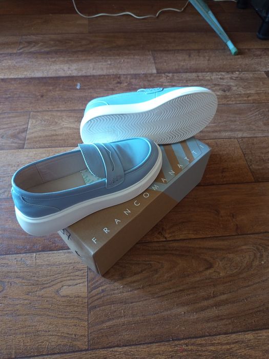 Лоферы модные,кожаные