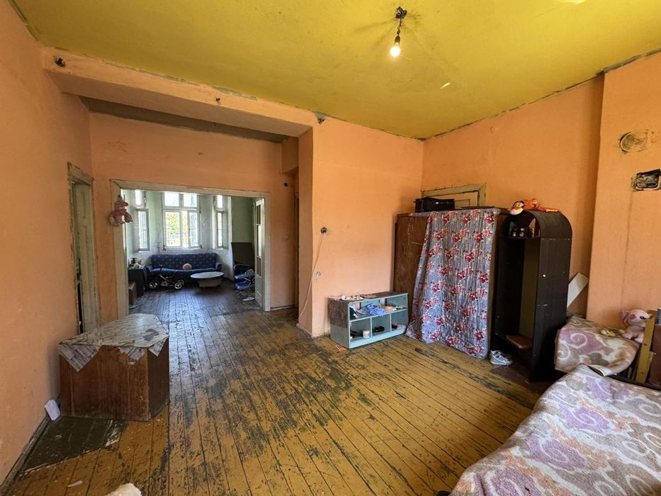 Продава се Тристаен апартамент в София, Център - 116 кв.м за 967 €/кв.м - Снимка #3