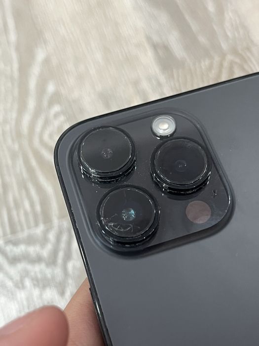 Продам Iphone 14 про макс