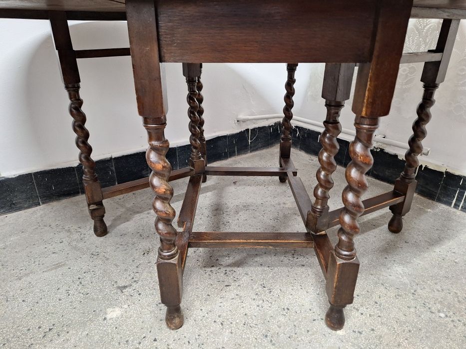 Маса  за трапезария разтегателна