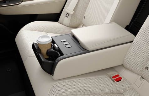 Toyota Crown hybrid 2024