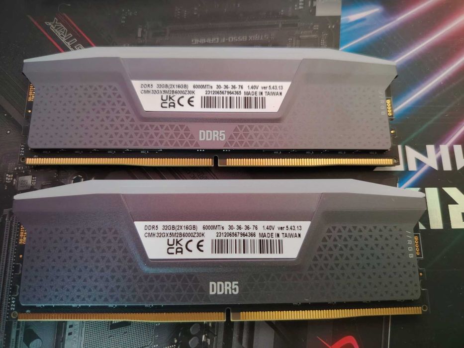 Рам памет Corsair VENGEANCE RGB 32GB (2x16GB) DDR5 6000MHz CL30