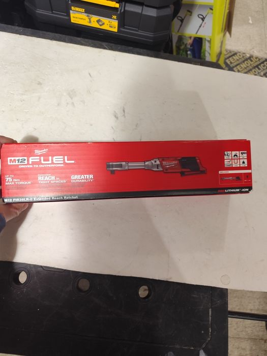 Milwaukee Акумулаторна тресчотка M12 FIR38LR-0, 12 V, 75 Nm, 3/8"