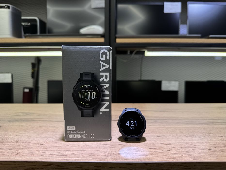 Смарт- часы Garmin Forerunner 165, черный, Amoled, 1347/A10
