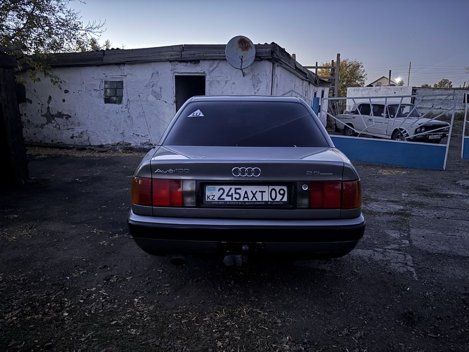 Ауди 100, в хорошем состояние