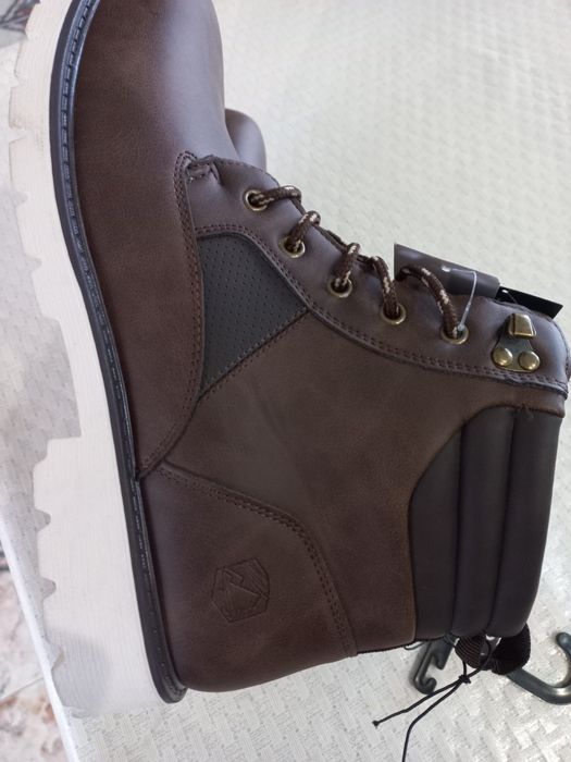 Ghete noi nr 45 imblanite culoarea maro