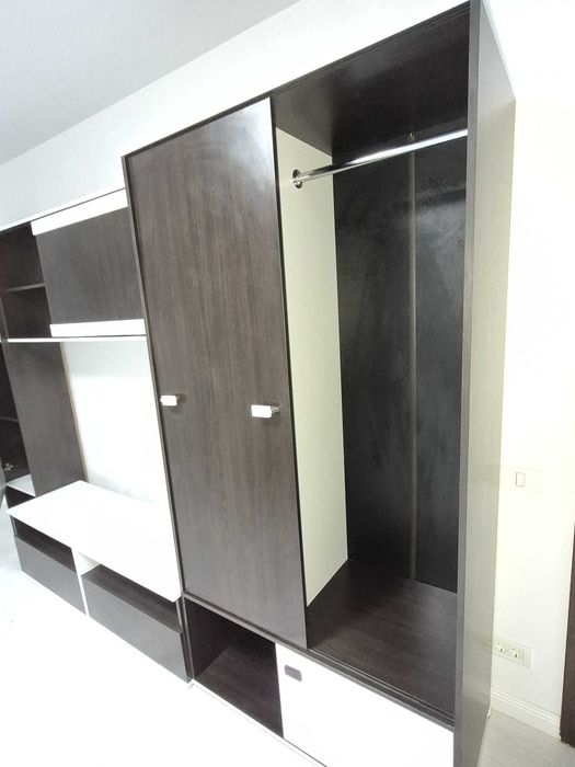 Mobila living / sufragerie. Lungime: 3 metri, inaltime: 2 metri