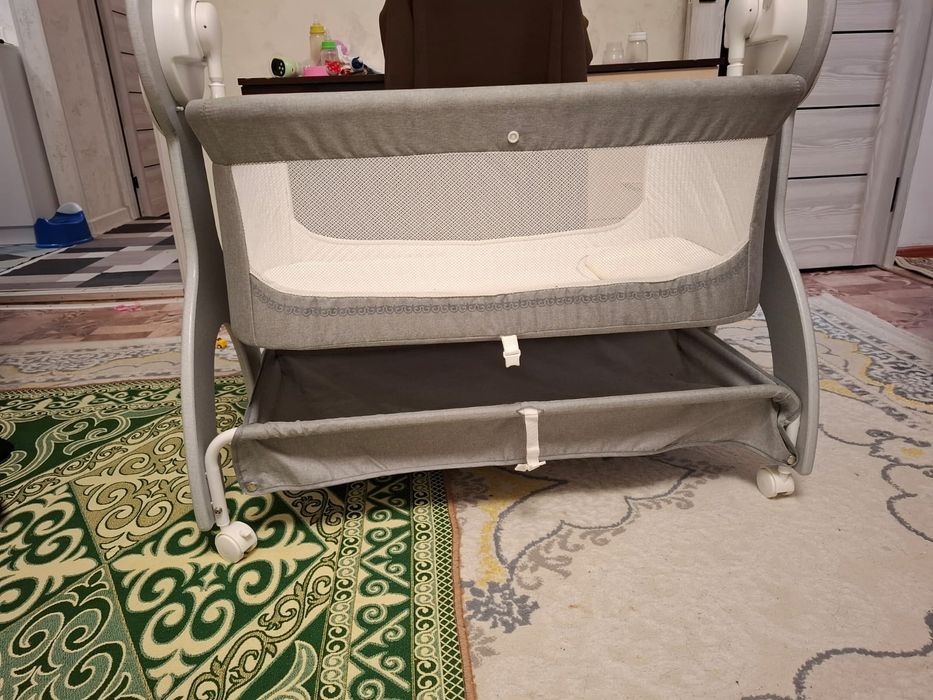 Детский новый манеж новый