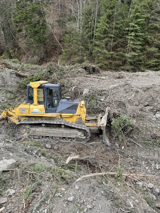 Inchiriere bulozere / excavatoare / buldo excavatoare / camione