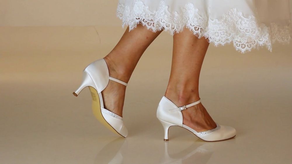 Pantofi mireasa clasici,delicati,mas 38, G.Westerleigh,toc16 cm