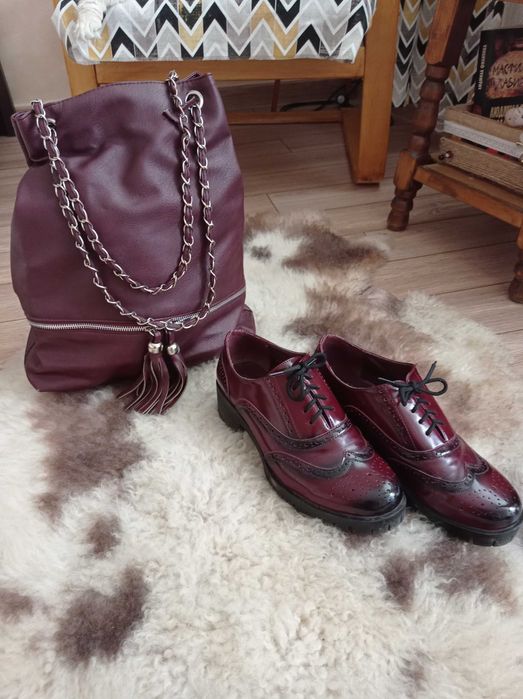 Дамски обувки тип Оксфорд