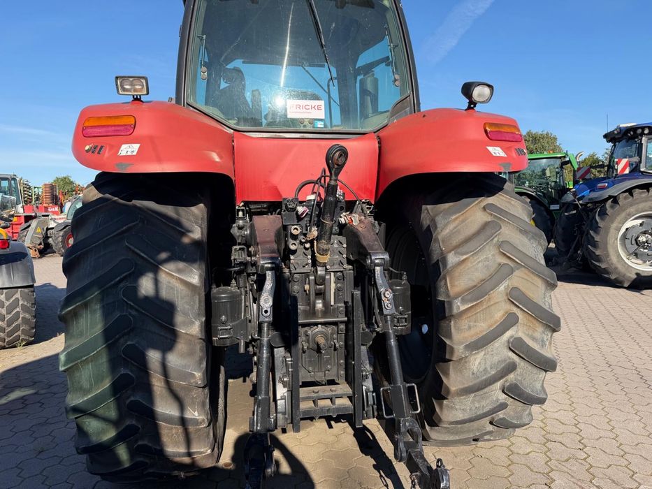Case IH Magnum 335