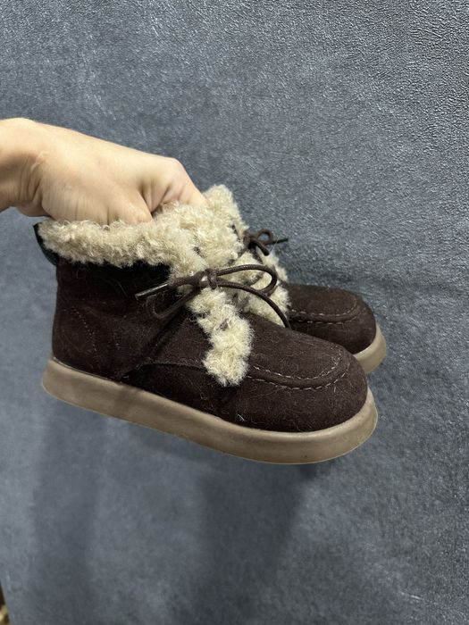 Продам детскую обувь любая 5000
