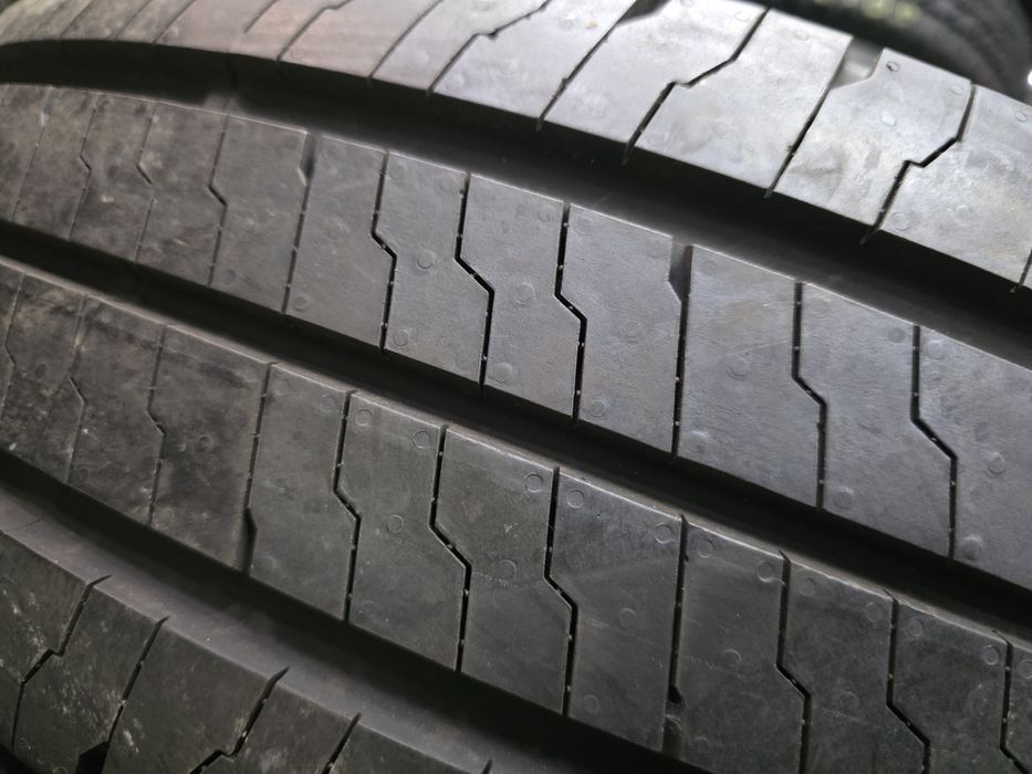 Нови летни гуми за Бус 205 75 16 С - Continental