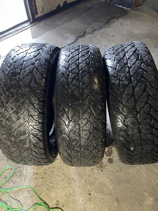 Автошины PIRELLI А/Т  б/у