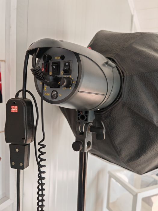 Студиини светкавици 3 бр.