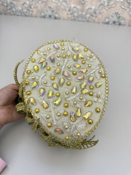 Kelinlar do’ppisi sotiladi