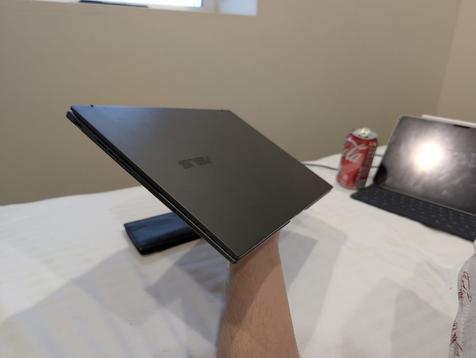 Asus Zenbook 14 Core Ultra 125H 8/512 SSD