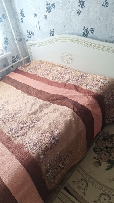 Продаётся диван в хорошом состоянии