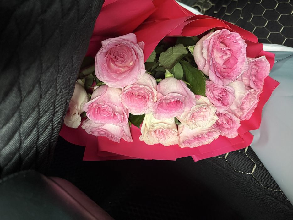 Цветы свежие все за 30 тыс