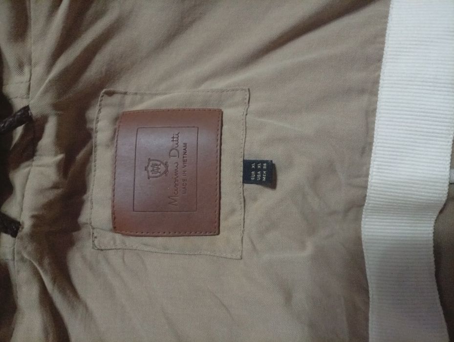 Осенняя куртка в идеальном состоянии