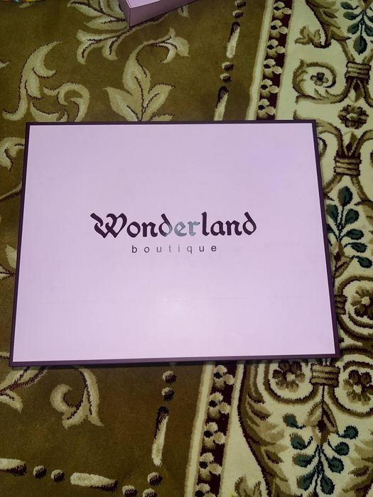 Каробка новая wonderland